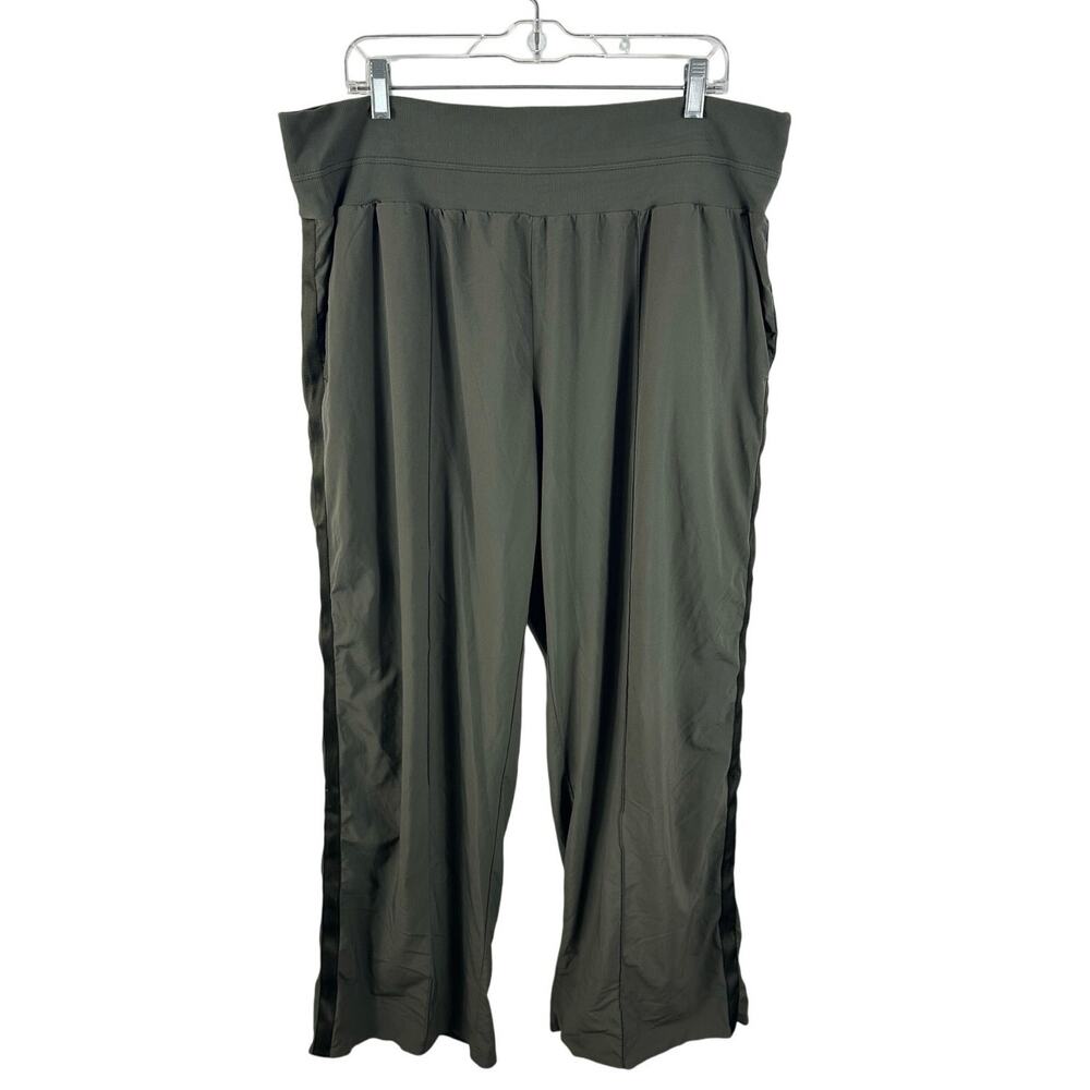 Athleta Nolita Flowy Wide Leg Pants in Dark Green/Gray. womens 18